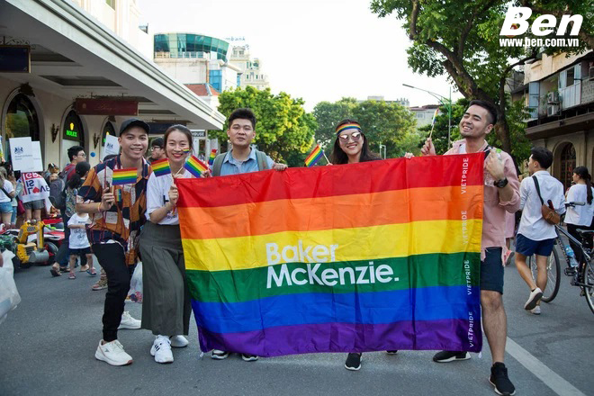 Cuộc sống của cộng đồng LGBT tại Việt Nam