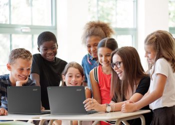 TravelMate B3 – Dòng laptop học tập chuyên dụng cho các bé