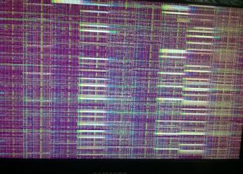 Màn hình máy tính bị nhiễu: Nguyên nhân và Cách khắc phục