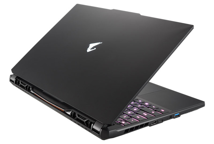 Laptop GIGABYTE AORUS 15 XE4 73VNB14GH được làm từ các chất liệu cao cấp như hợp kim nhôm và nhựa chắc chắn, giúp tăng tính bền bỉ và độ bảo vệ cho các thành phần bên trong.