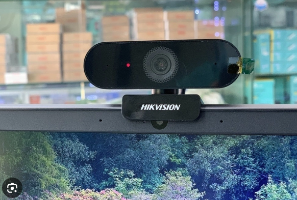 Webcam Hikvision DS-U02 là một sản phẩm đáng chú ý trong thị trường webcam hiện nay.